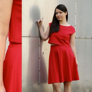 Šaty Monroe Jsme šaty, které svojí jednoduchostí podtrhnou tvoji krásu, a ve kterých budeš poutat pozornost, ať už nás...